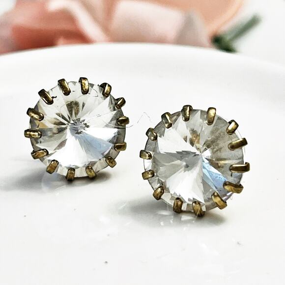 Upcycled J. Crew Venus Flytrap Stud Earrings - Picture 1 of 6